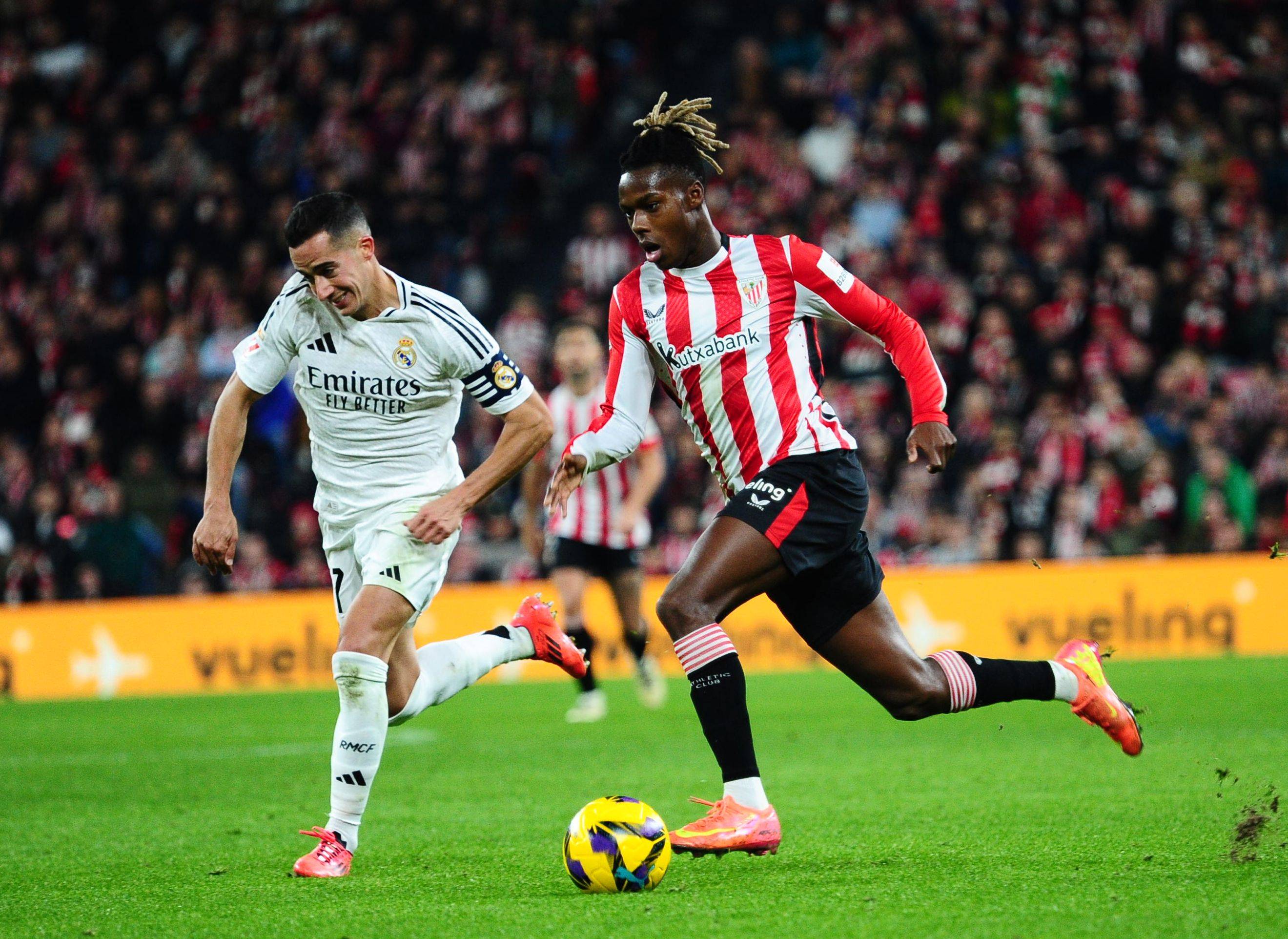 德甲-奥利塞2射1传迪亚斯2传1射 凯恩传射拜仁8-1狼堡