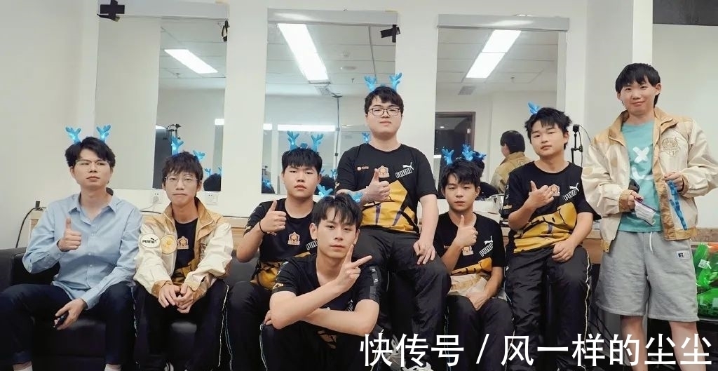 拜仁官方：科曼在对阵勒沃库森时受伤，无缘出战柏林联合.