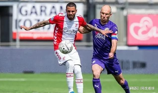 森保一：球队需提升抗压能力，希望球员回到俱乐部能继续成长.